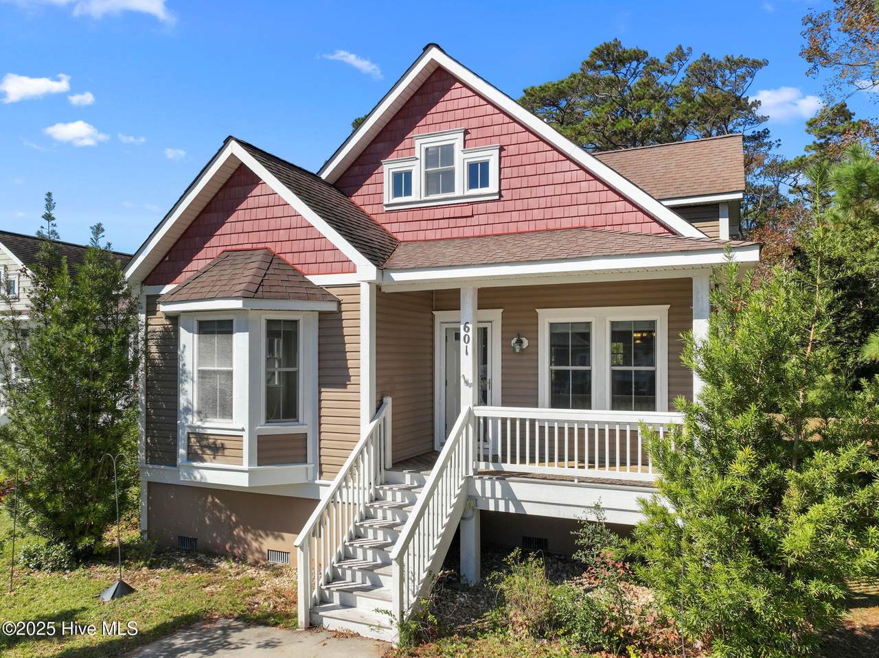 601 Viccars Lane - Photo 1