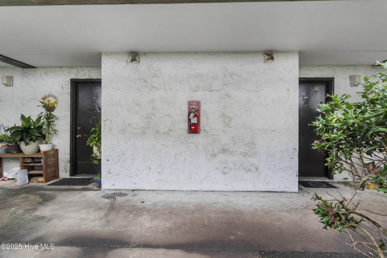 454 Racine Drive - Photo 1