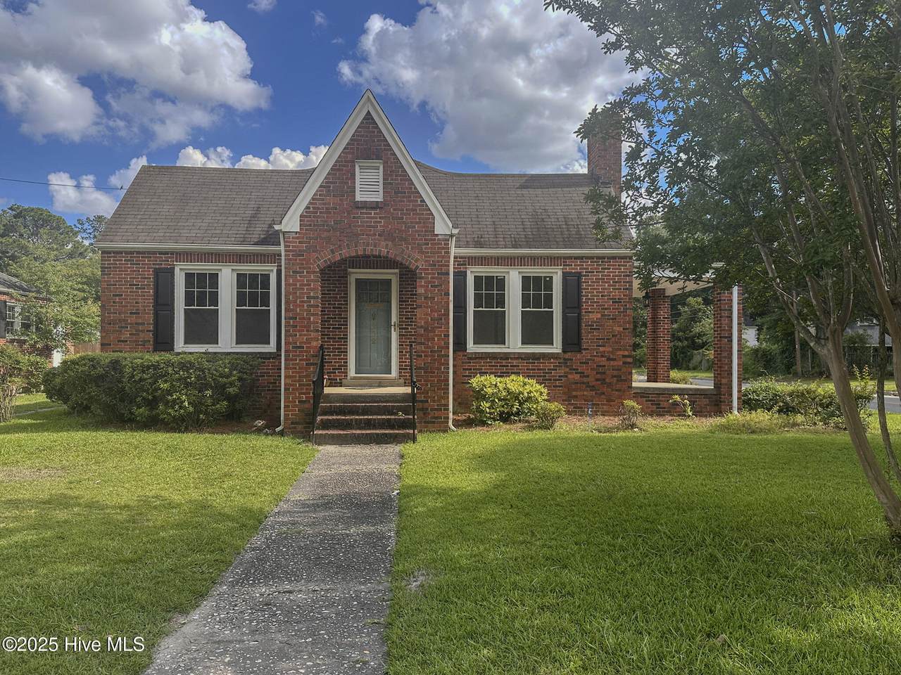 202 17th Street - Photo 1