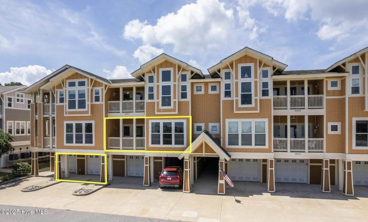 100 Mercedes Court - Photo 1