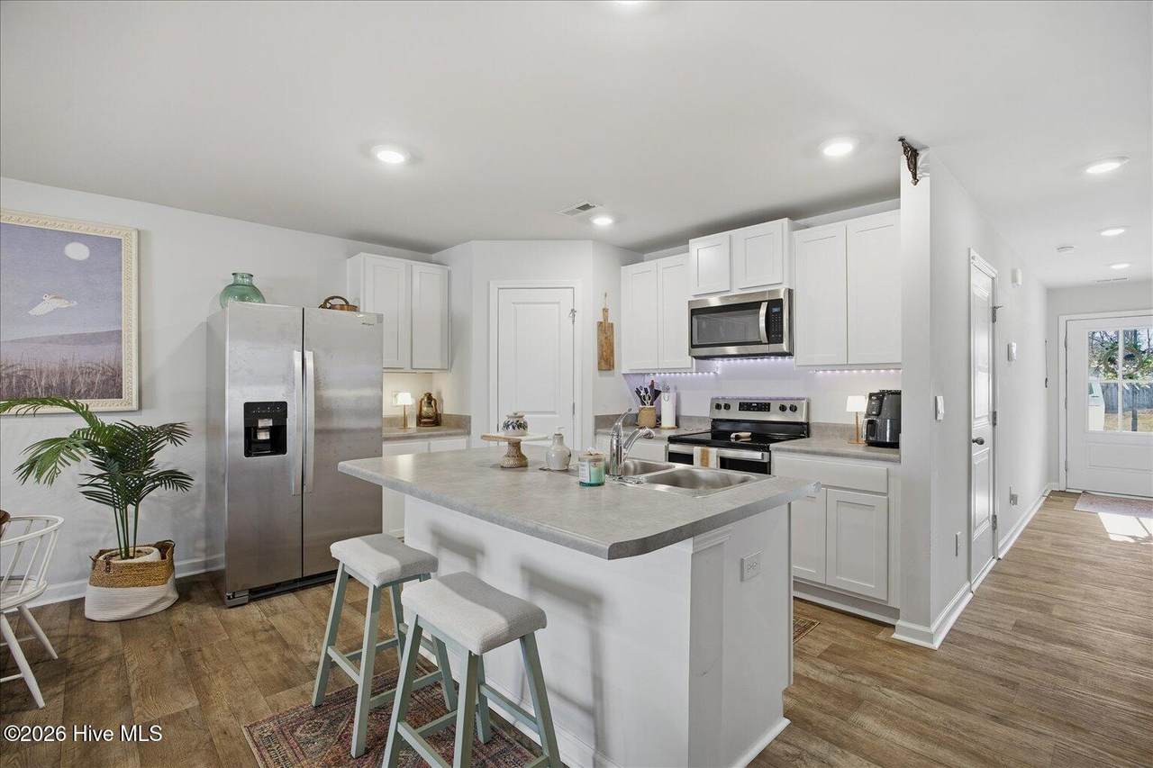 1568 Bellamy Place Drive - Photo 1