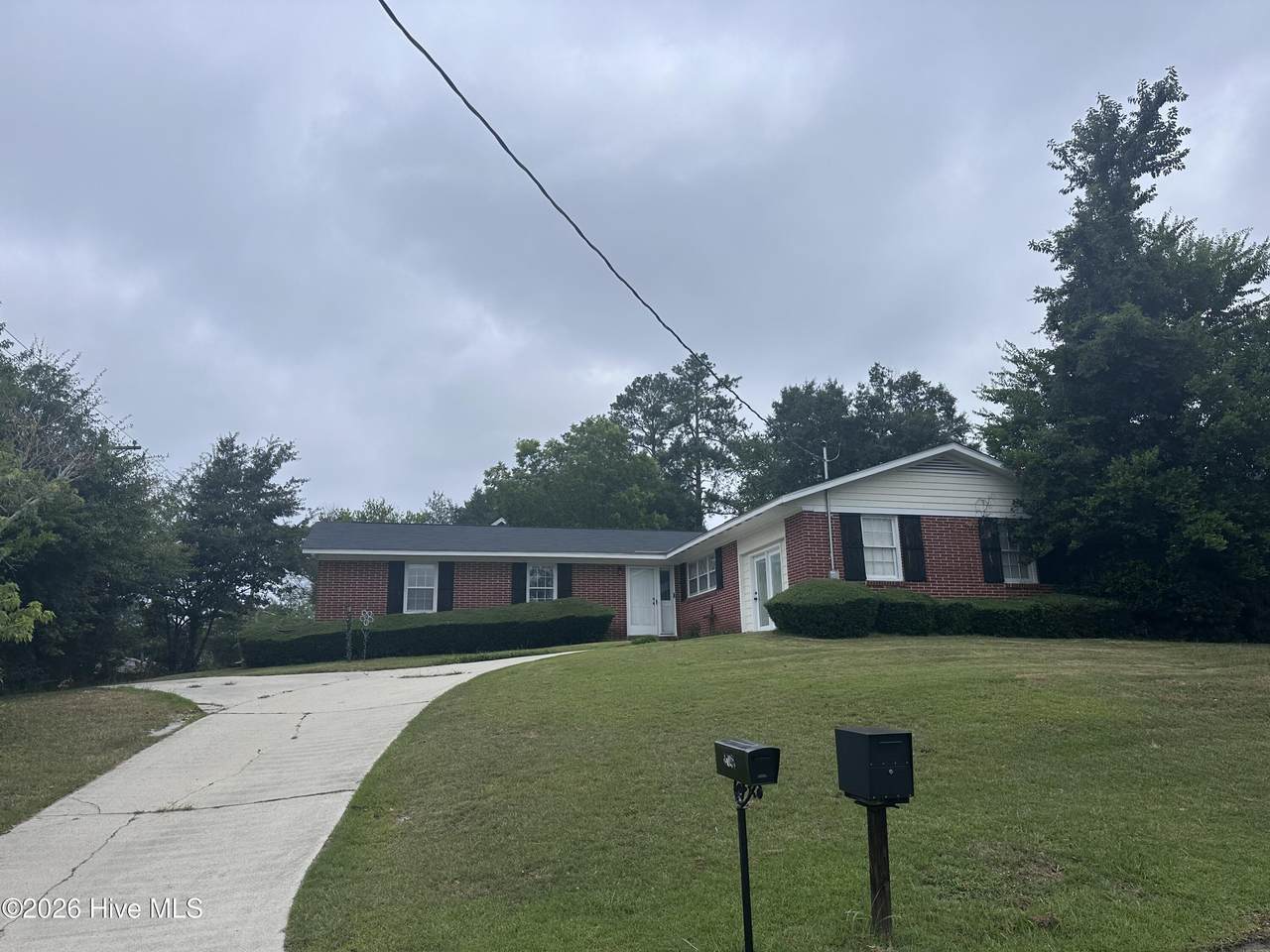 2142 Kingsley Court - Photo 1