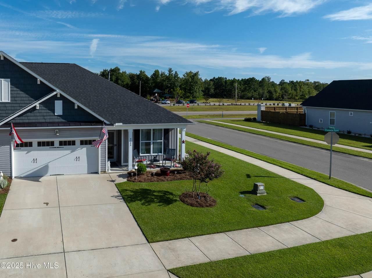 6484 Pinnacle Point - Photo 1