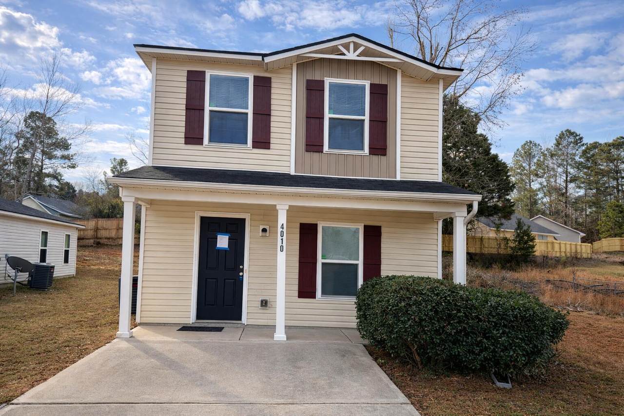 4010 Rambling Way - Photo 1
