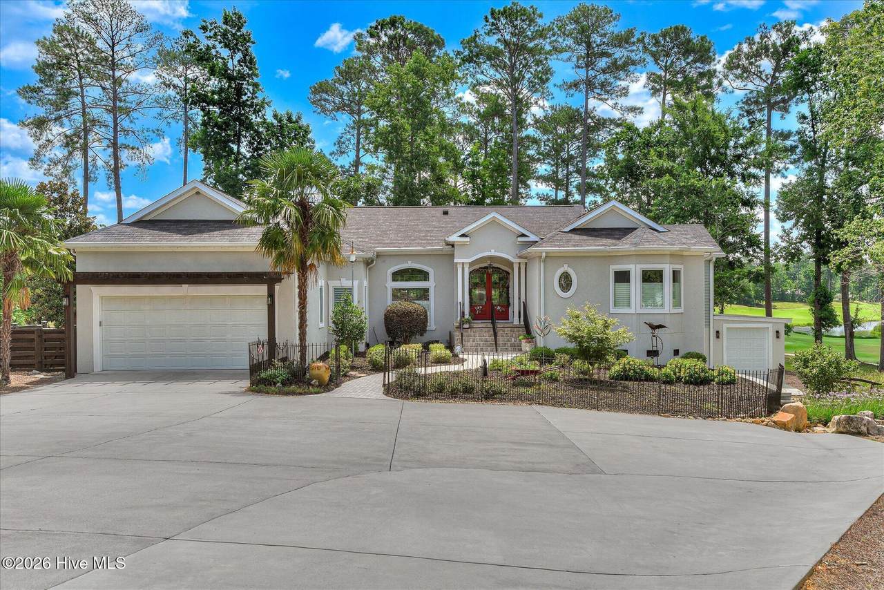 119 Elliott Circle - Photo 1