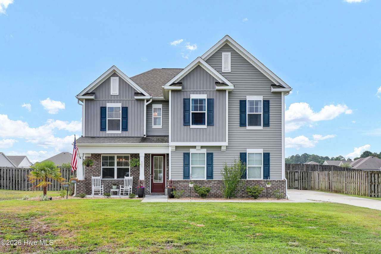 111 Colonial Heights Drive - Photo 1