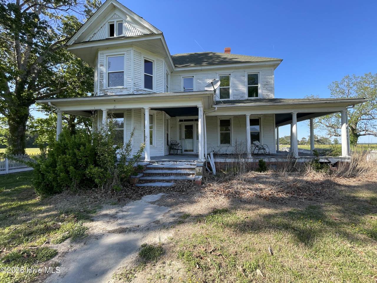 596 Ownley Road - Photo 1