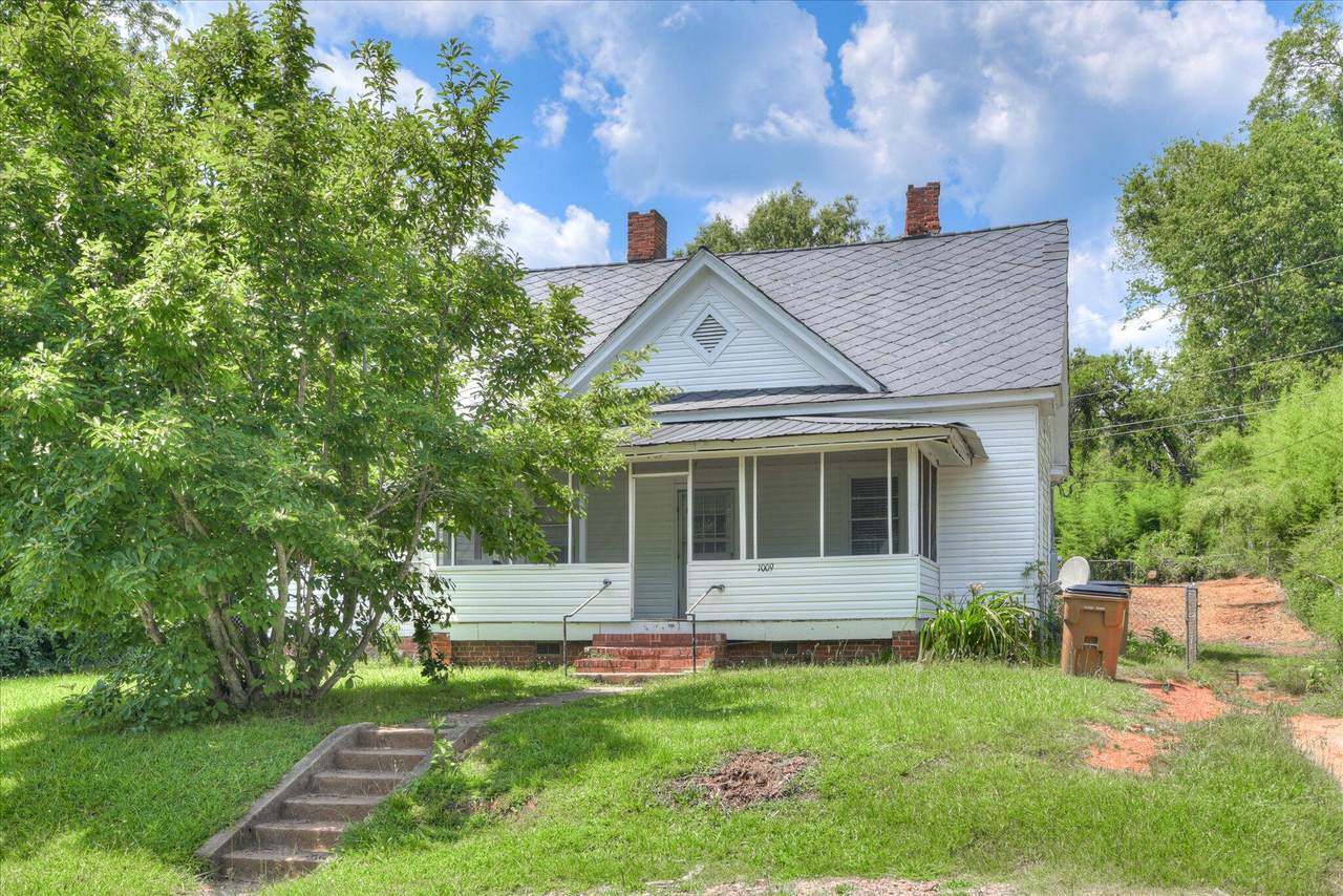 216 Circle Street - Photo 1