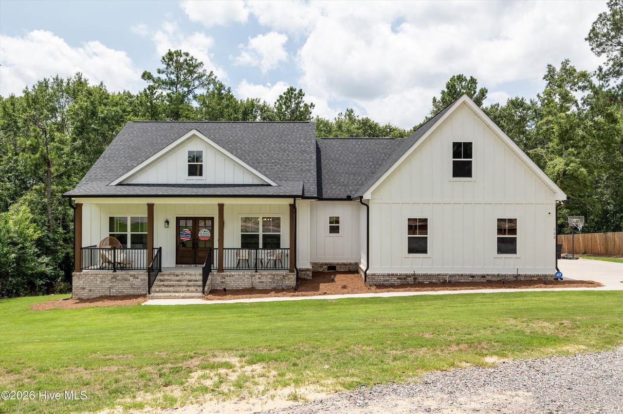 568 Annison Pointe Court - Photo 1