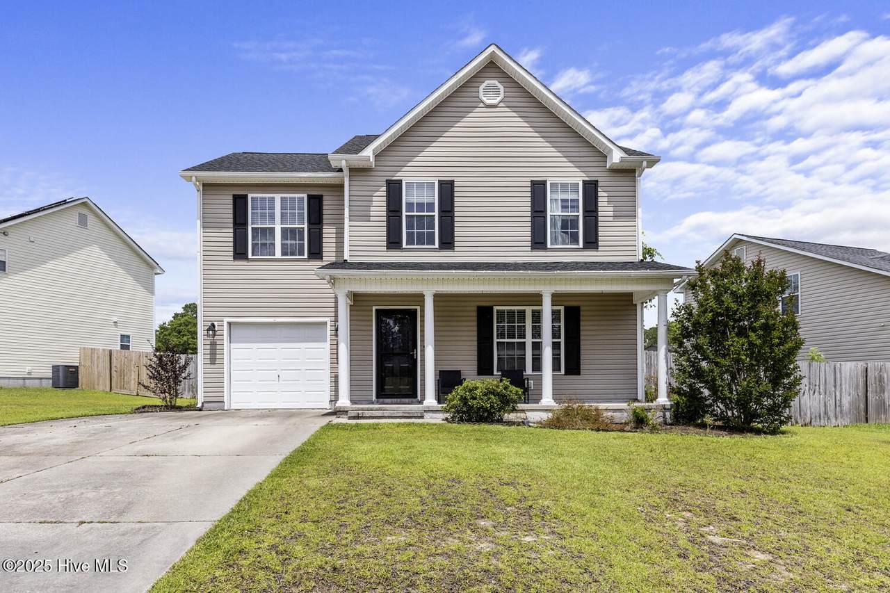 301 Mulberry Lane - Photo 1