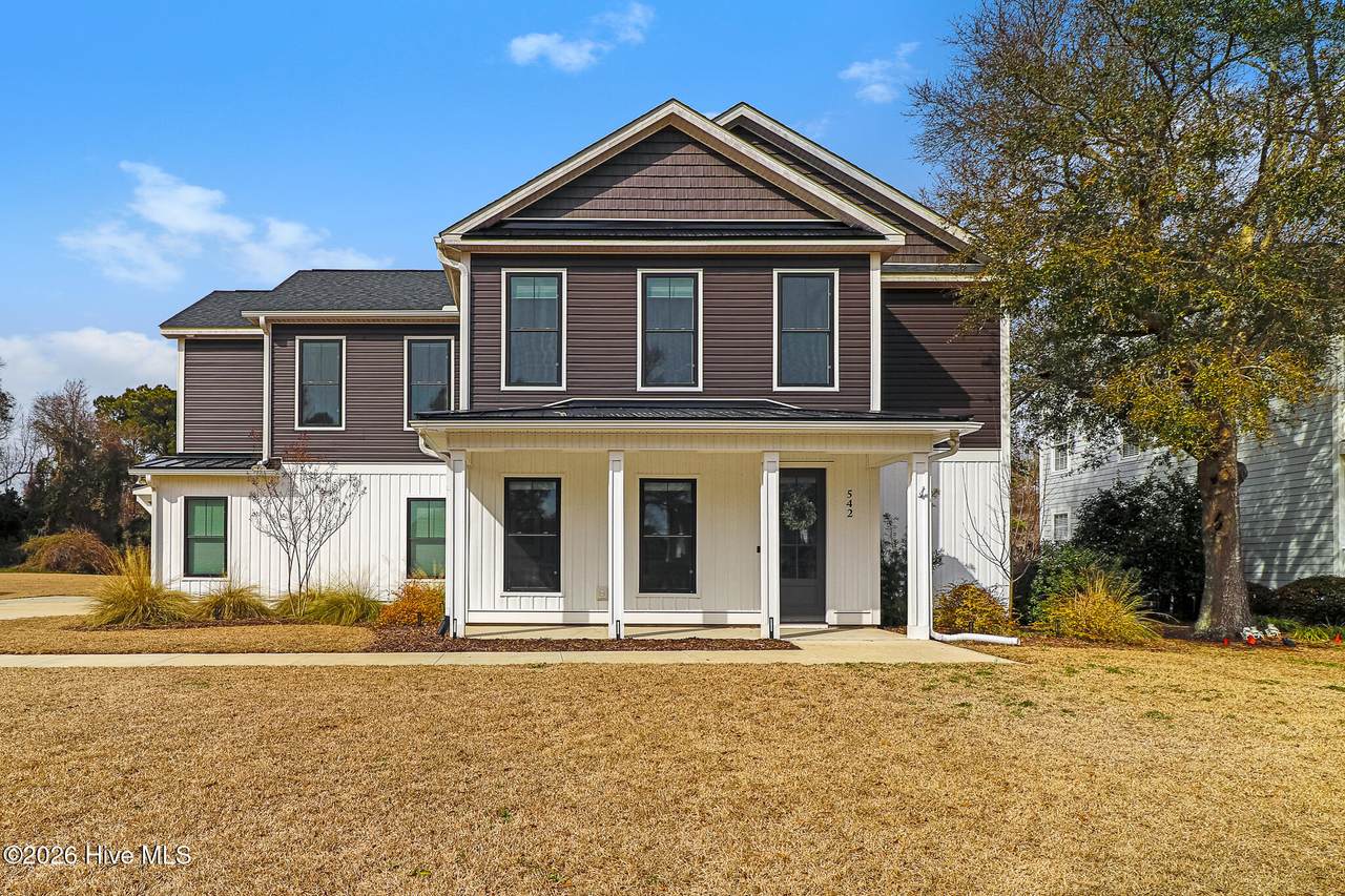 542 Deer Creek Drive - Photo 1