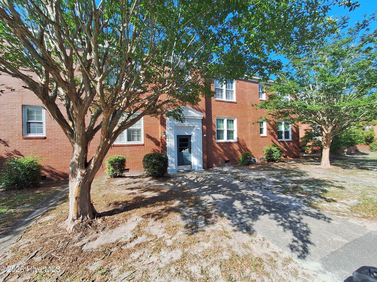 2940 Oleander Drive - Photo 1