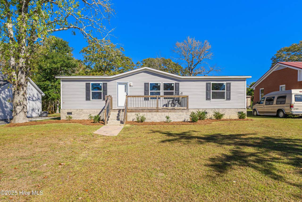 1233 Riverview Drive - Photo 1