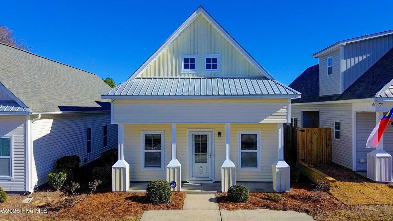 847 Isle Of Palms Way - Photo 1