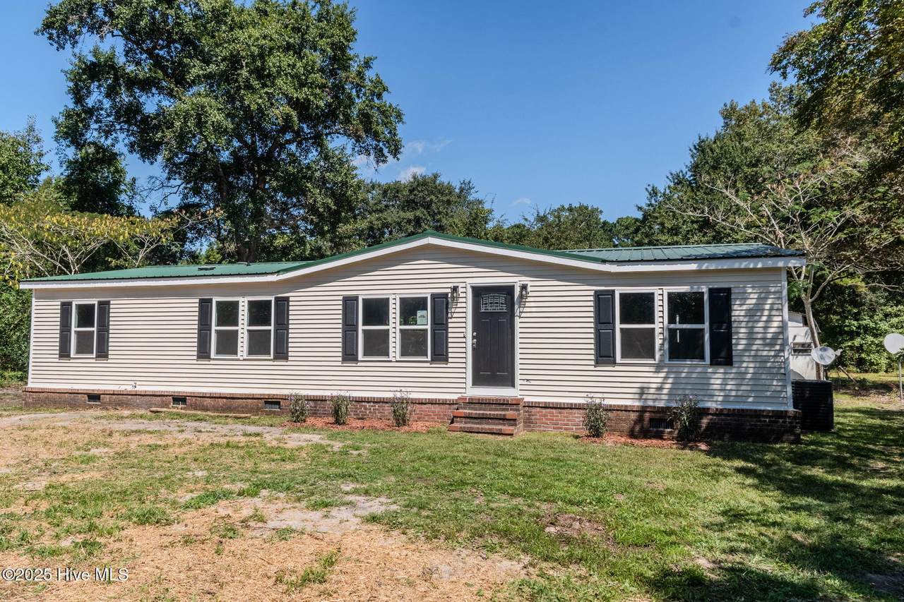 7320 Nc Highway 210 - Photo 1