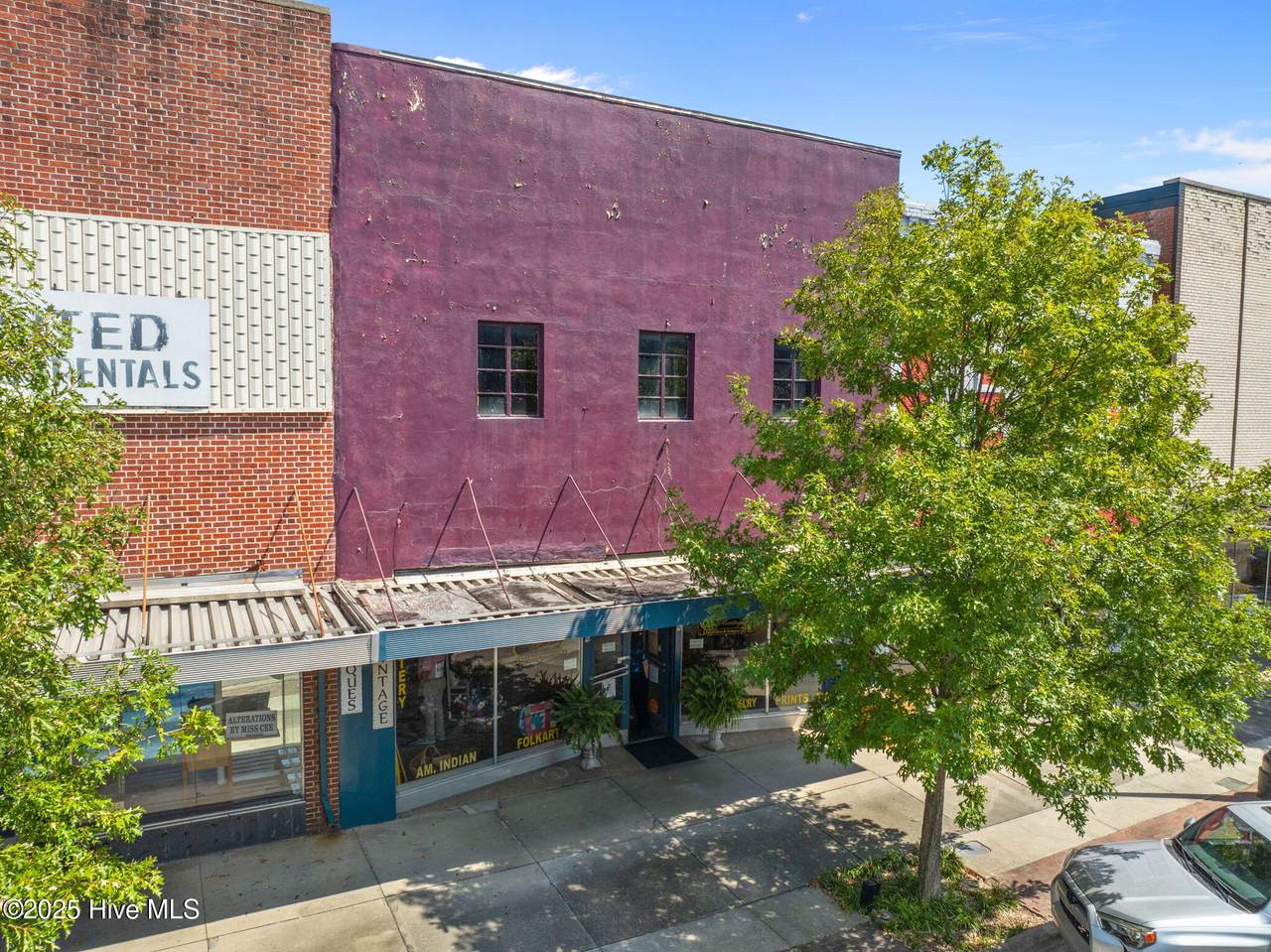 115 Queen Street - Photo 1