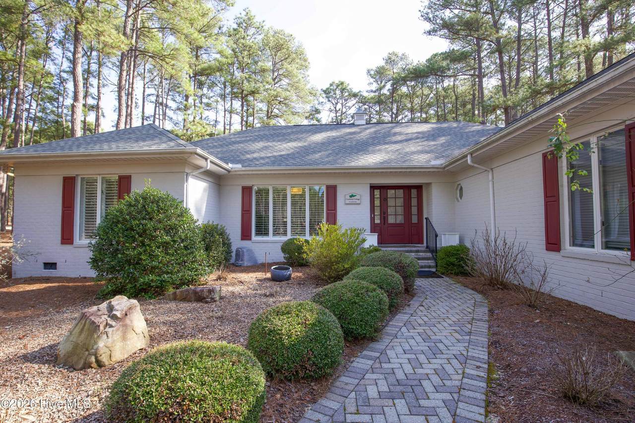 40 Greyabbey Drive - Photo 1