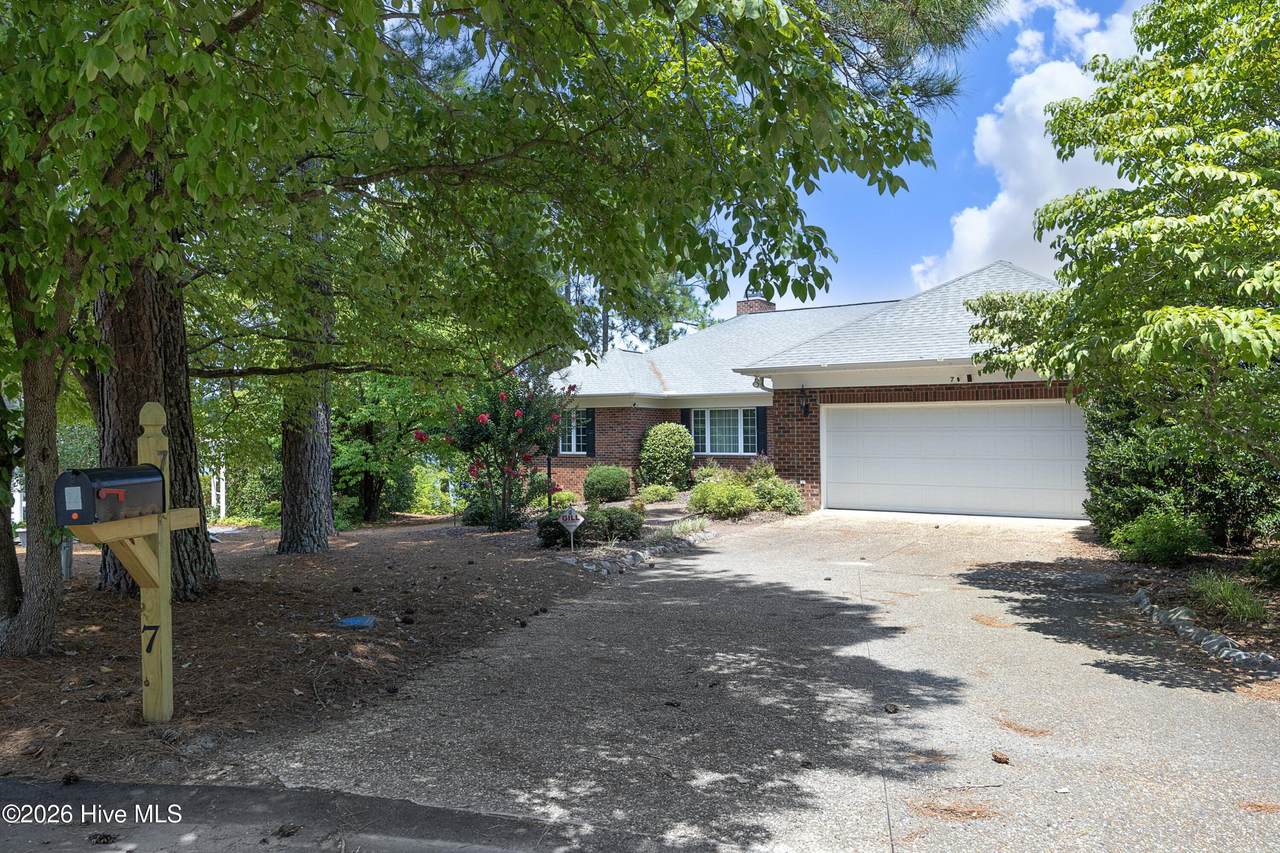 7 Lake Vista Lane - Photo 1