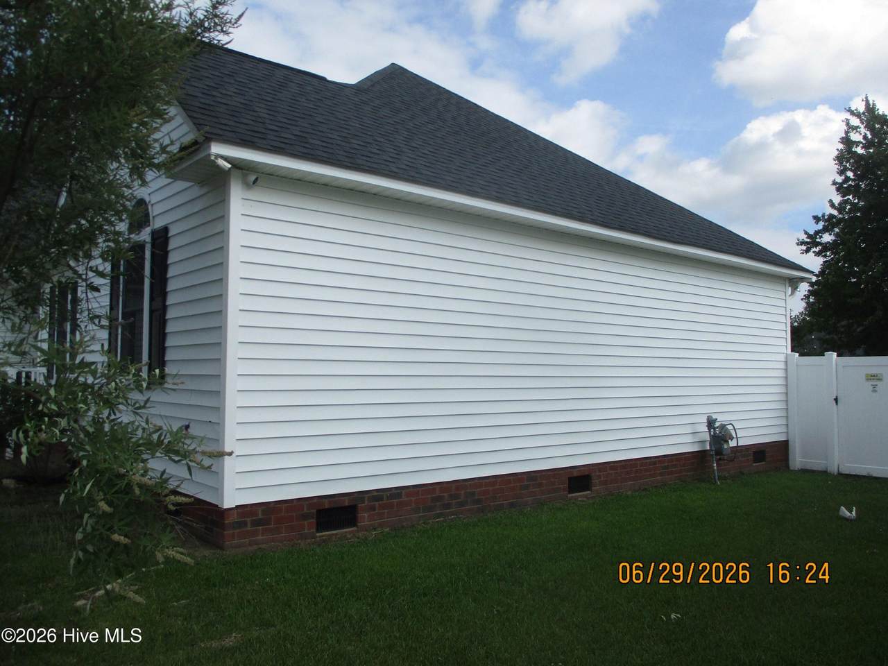 https://bt-photos.global.ssl.fastly.net/ncreg/1280_boomver_1_9279487b6371e694f64c2aca3f8fd9dd-2.jpg