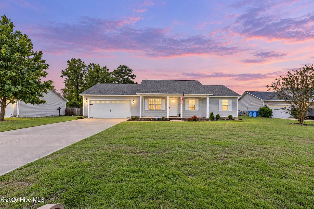 124 Eagle Ridge Drive - Photo 1