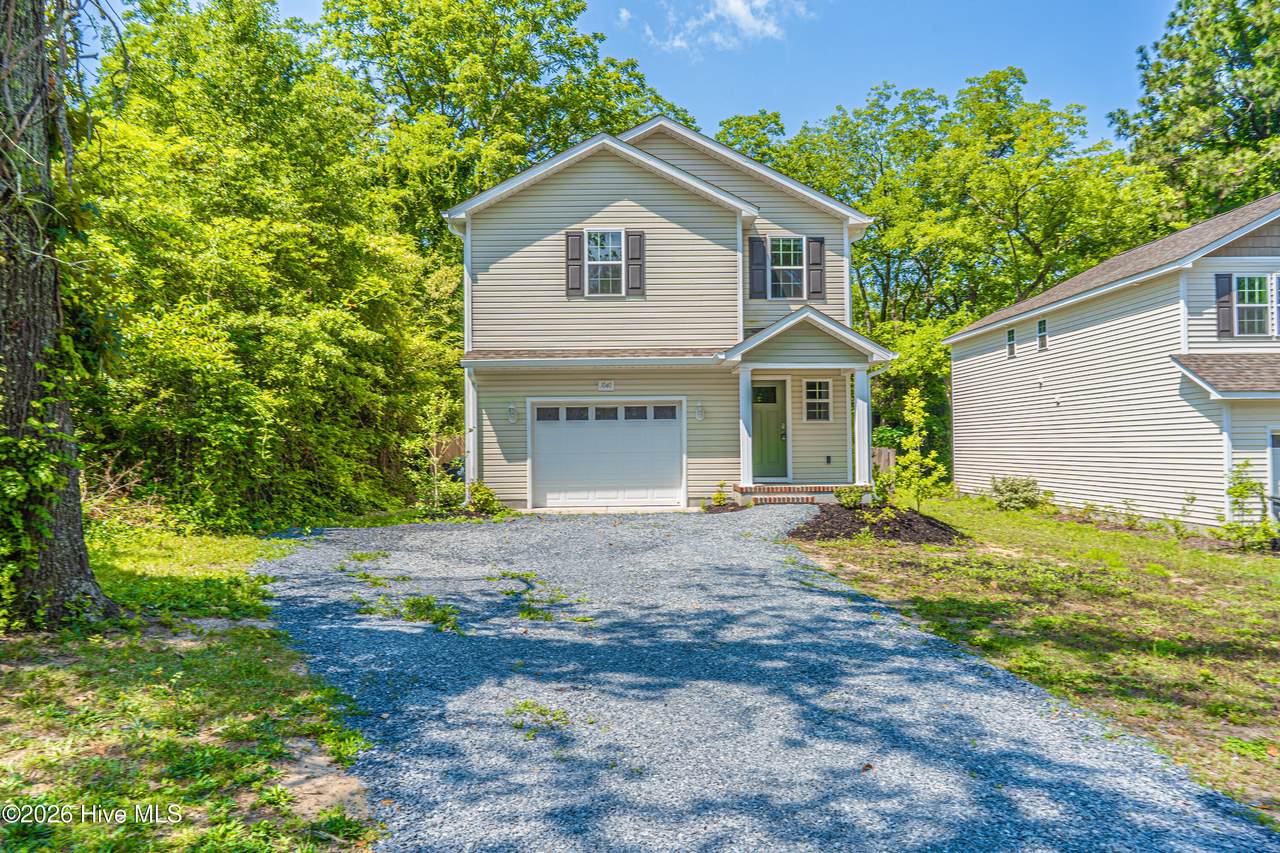 1040 Indiana Avenue - Photo 1