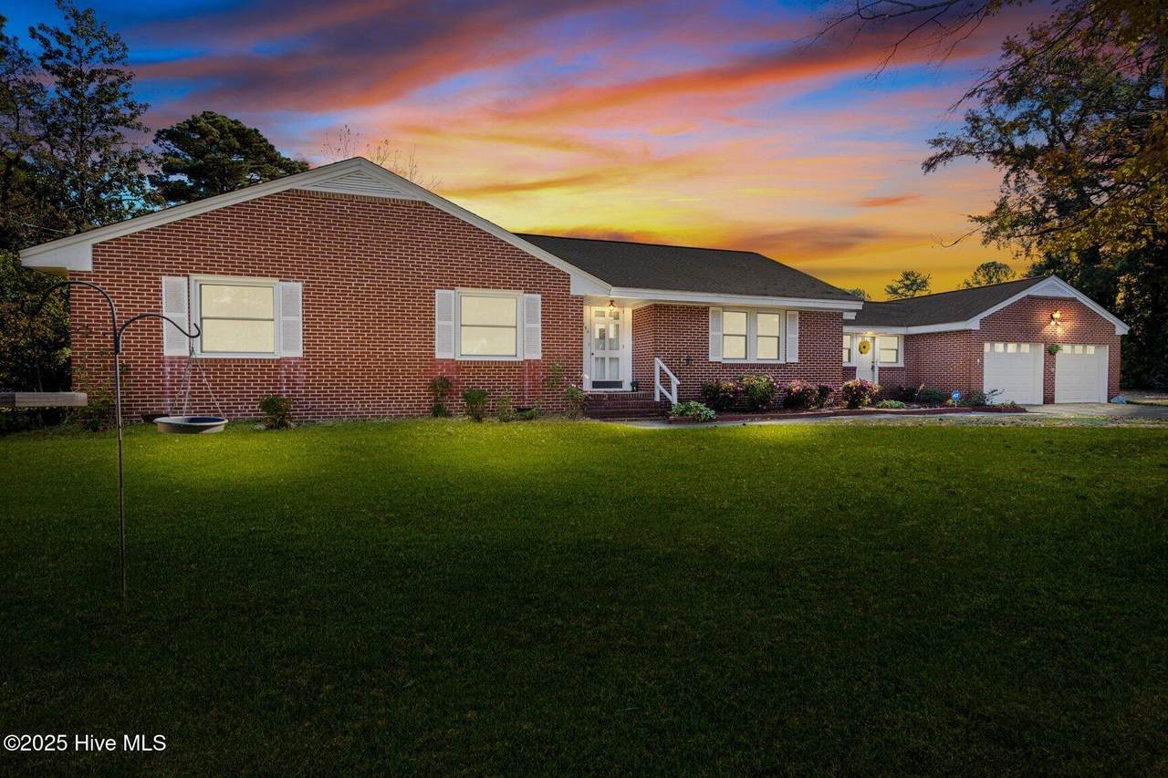 902 Treemont Road - Photo 1