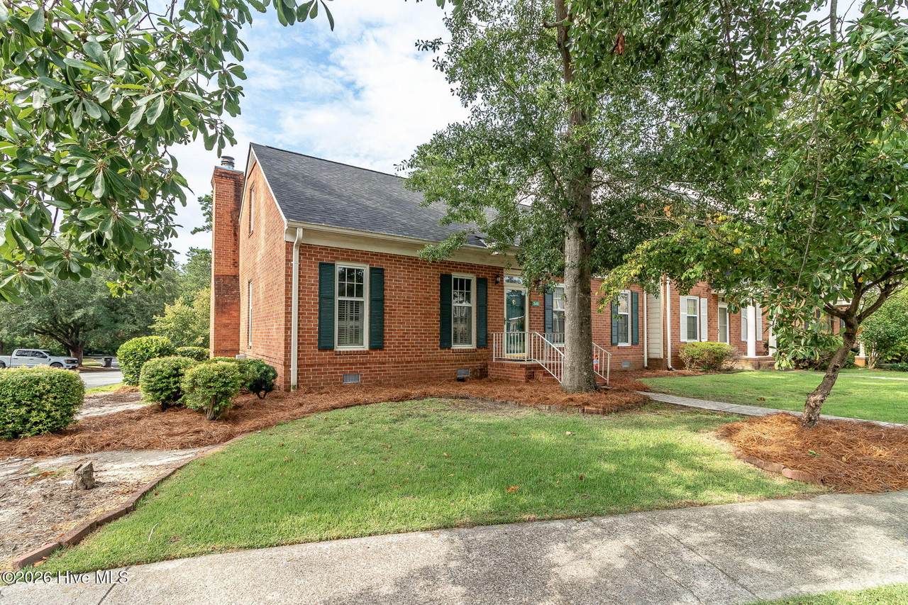 340 Folkstone Circle - Photo 1