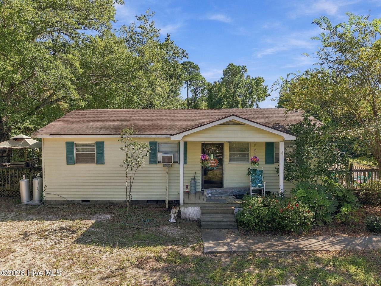 154 Bryan Road - Photo 1