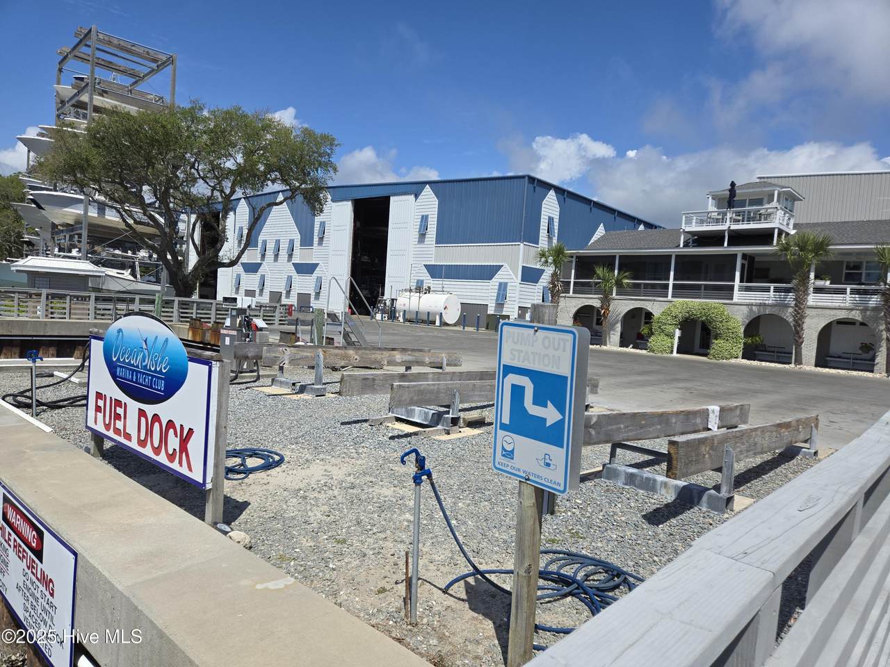 2000 Sommersett Road - Photo 1