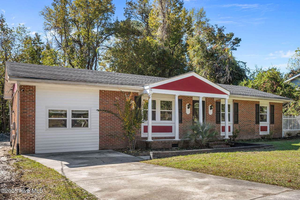 304 Sheffield Road - Photo 1