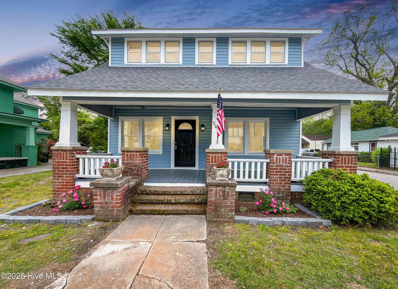 301 Shepard Street - Photo 1