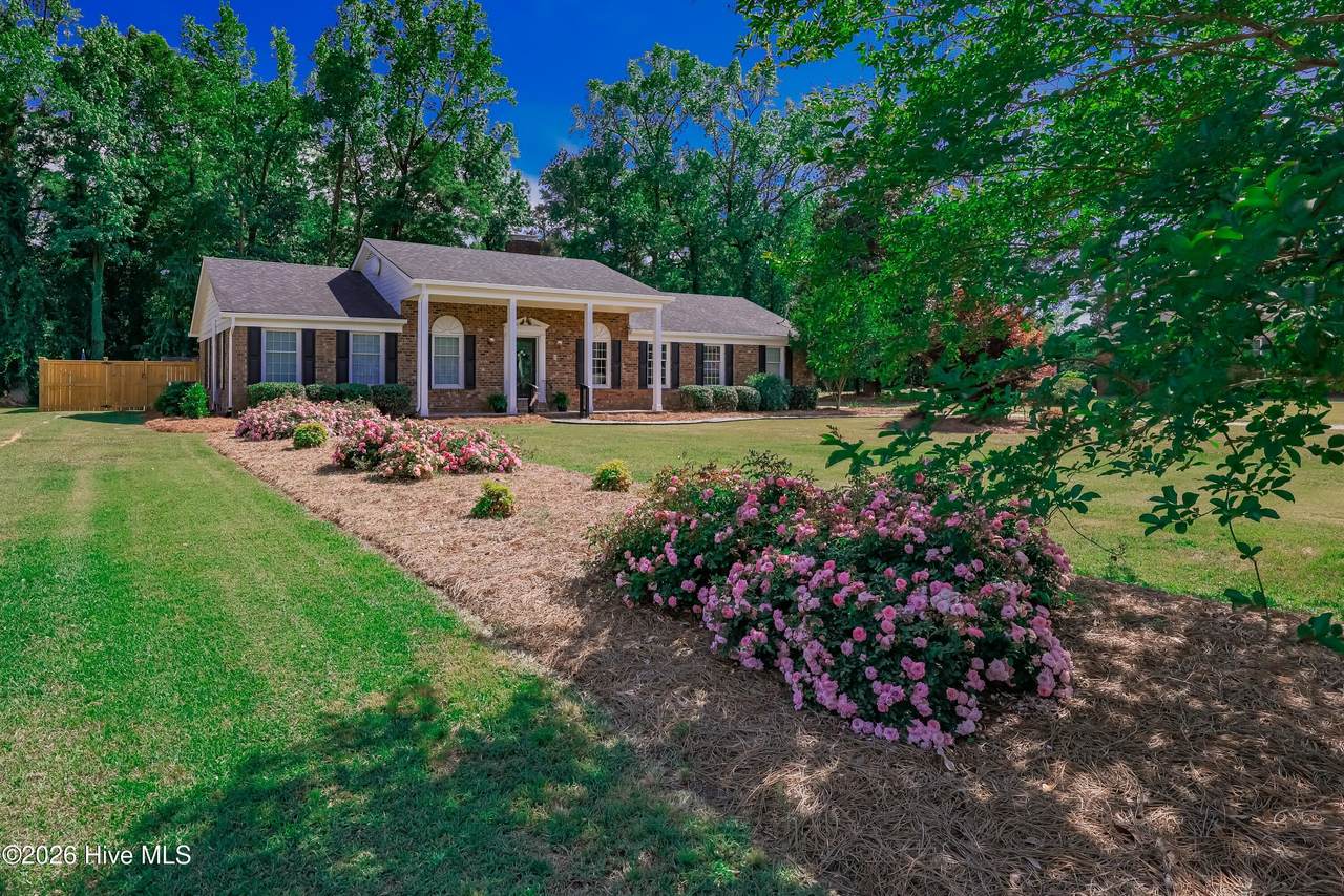 164 Friendly Drive - Photo 1