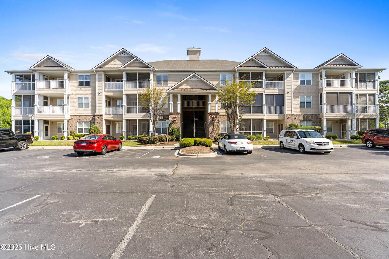 260 Crow Creek Drive - Photo 1