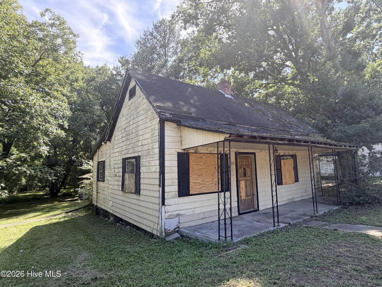 1219 Holly Street - Photo 1