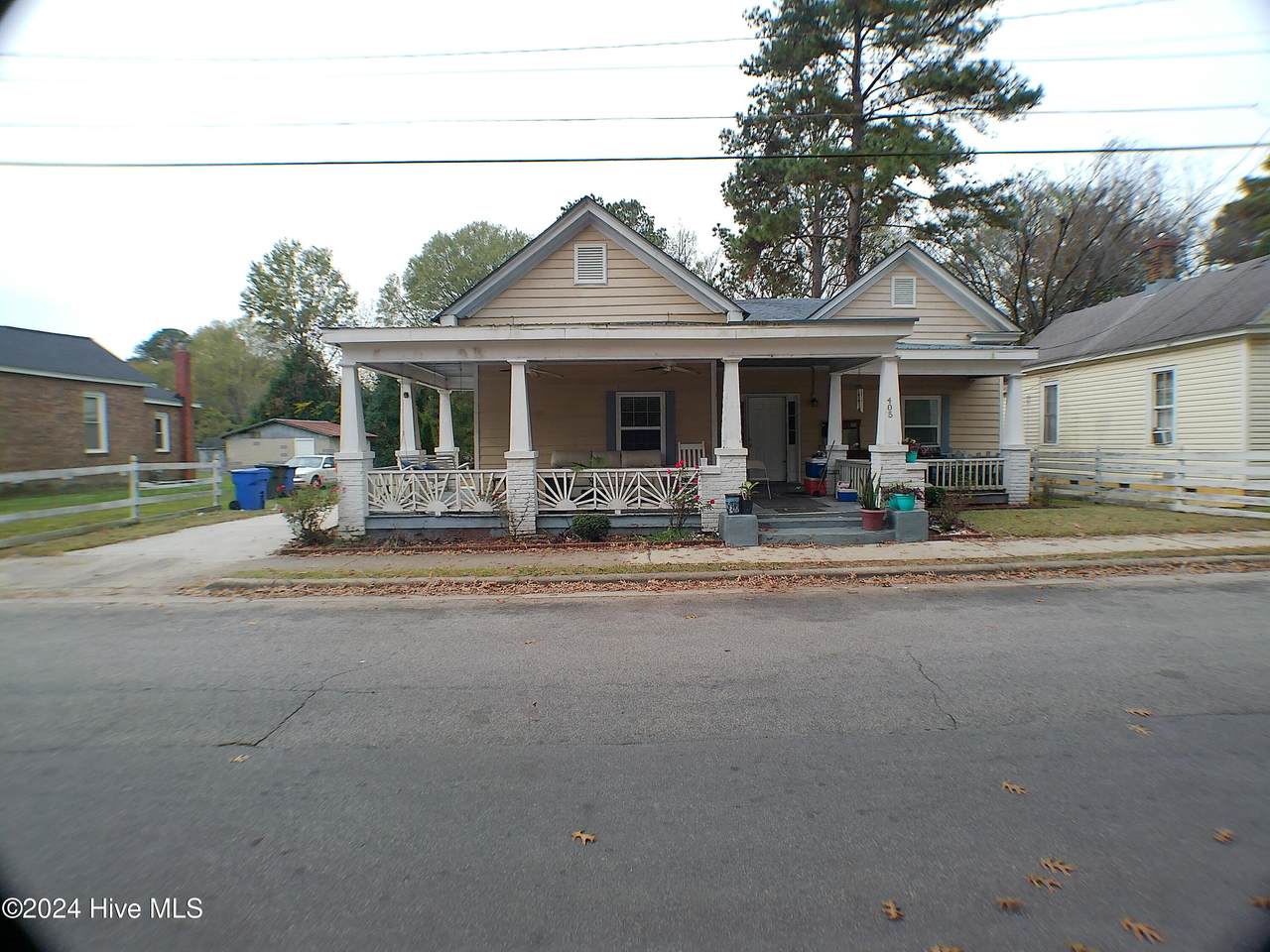 405 Vick Street - Photo 1