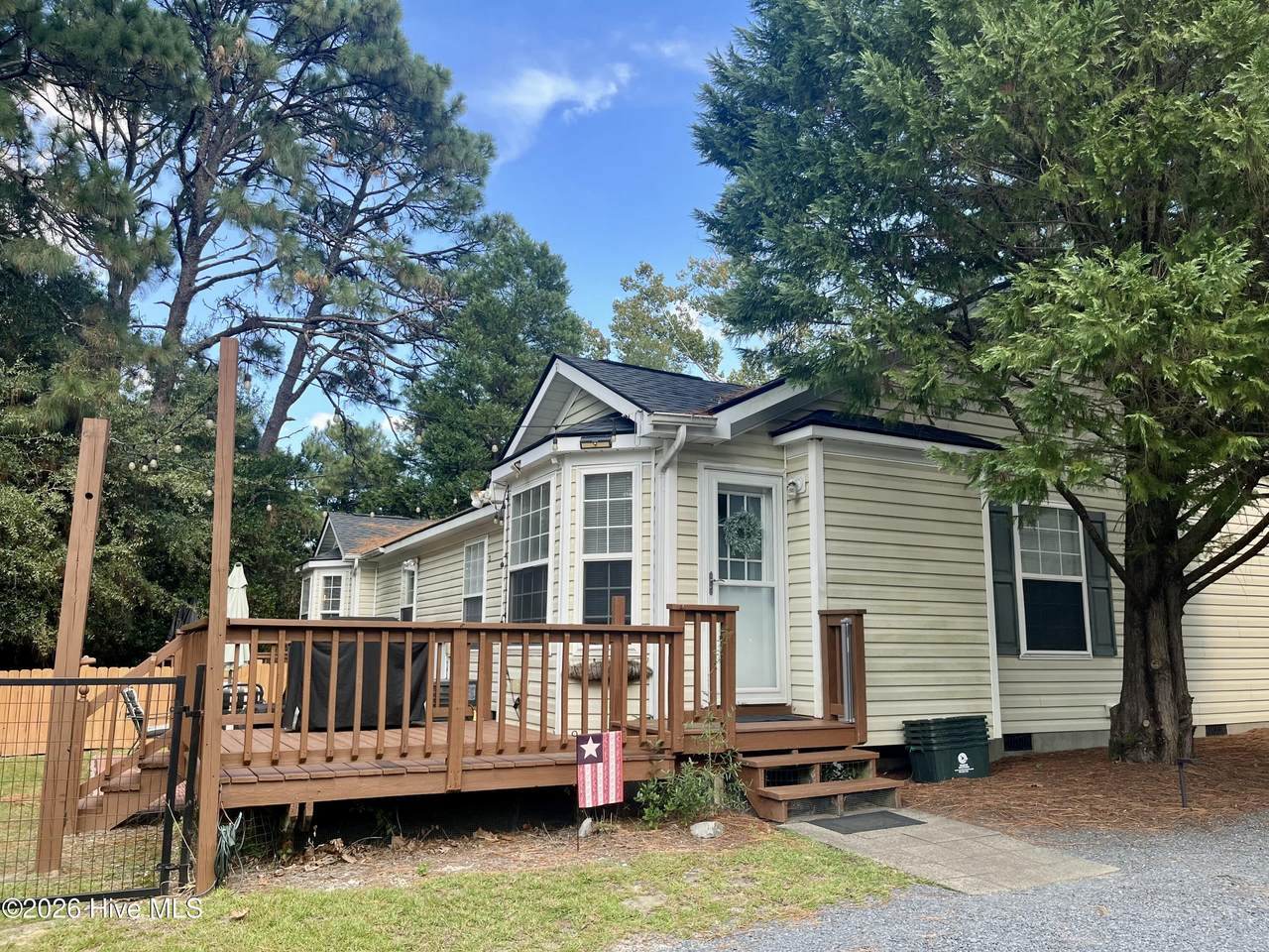 810 Bennett Street - Photo 1