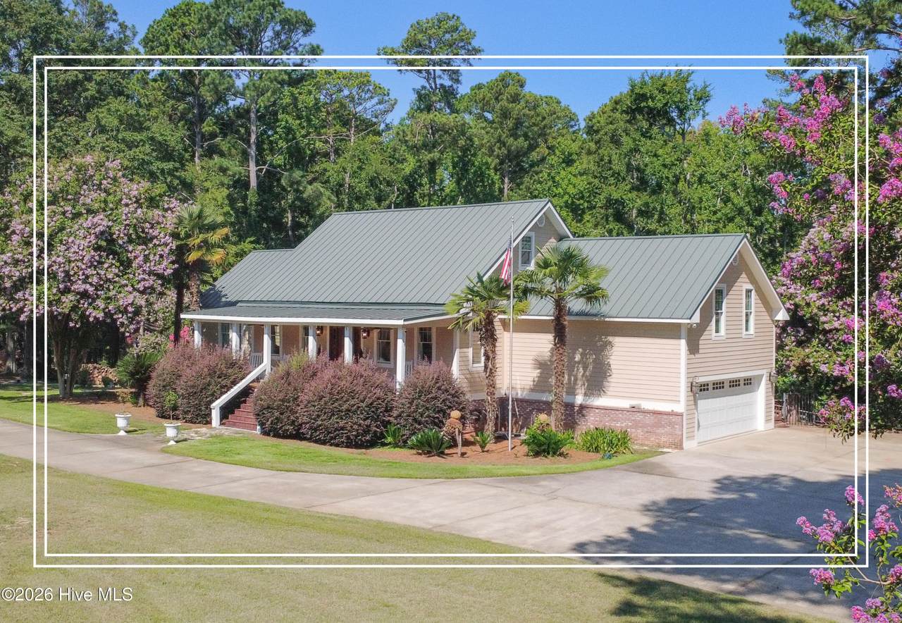3050 Country Club Hills Drive - Photo 1