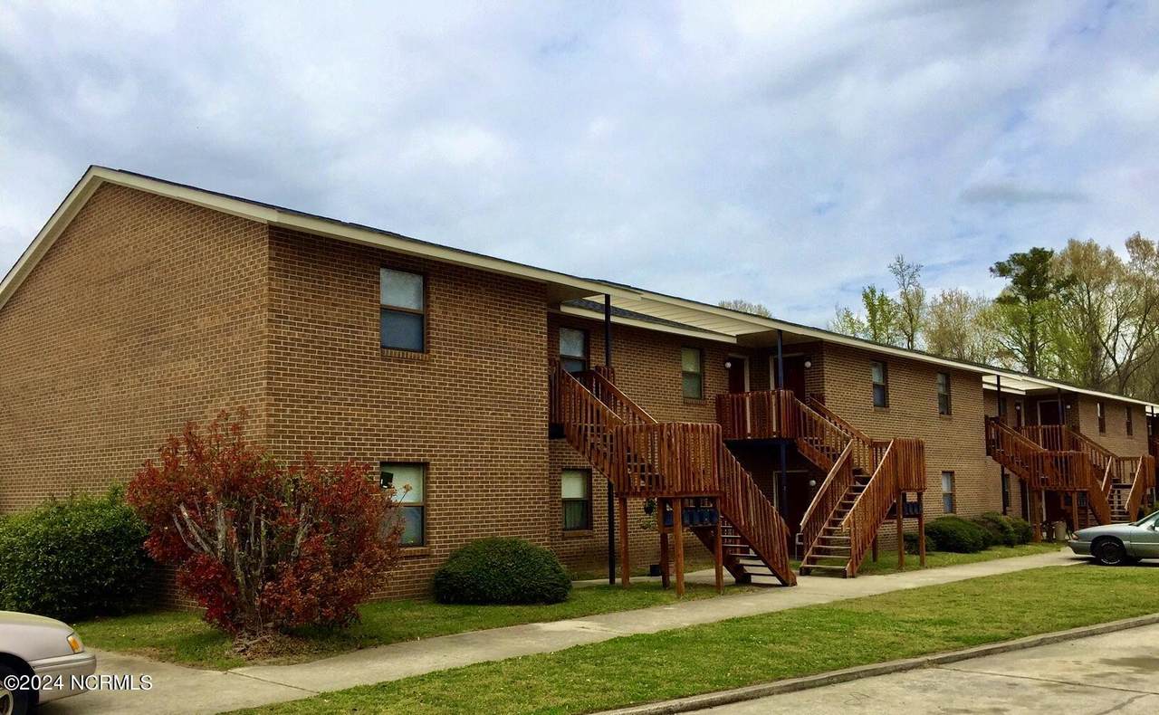 2903 5th Street - Photo 1