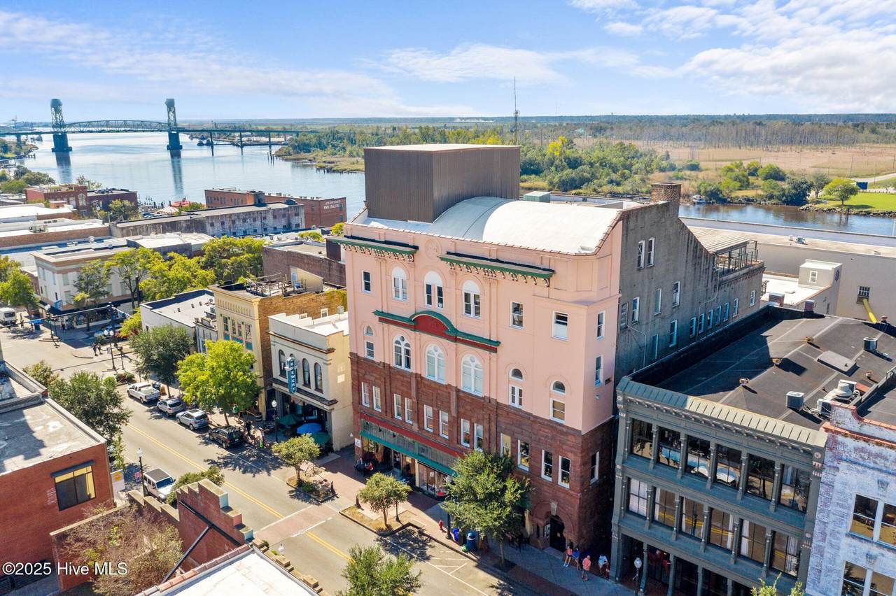 21 Front Street - Photo 1