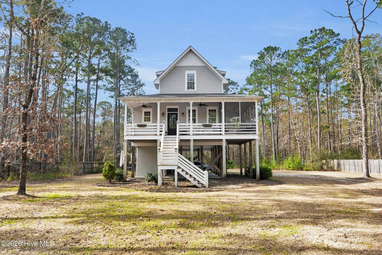 61 Spinnaker Point Road - Photo 1