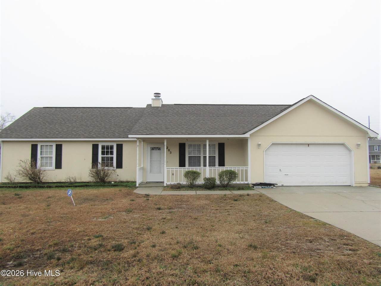 205 Stag Court - Photo 1