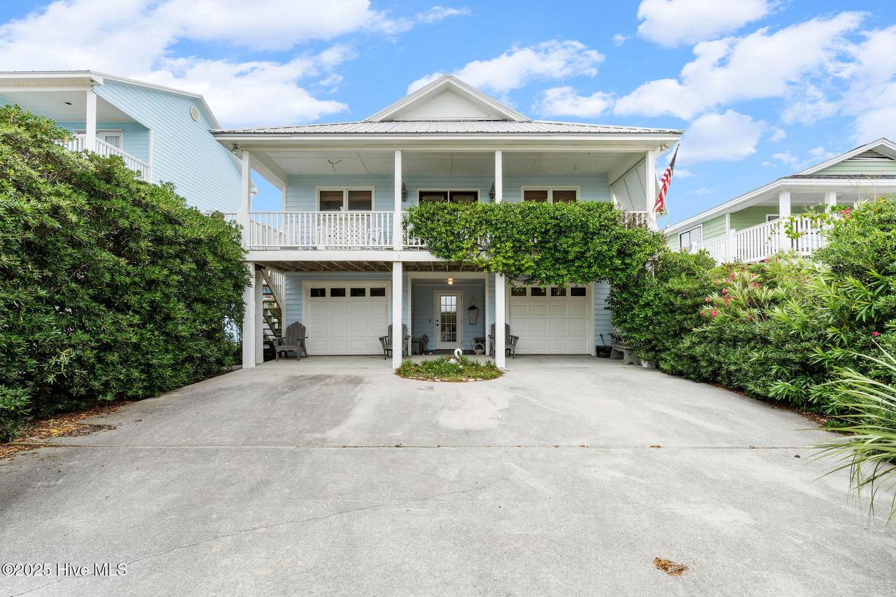 737 Fort Fisher Boulevard - Photo 1