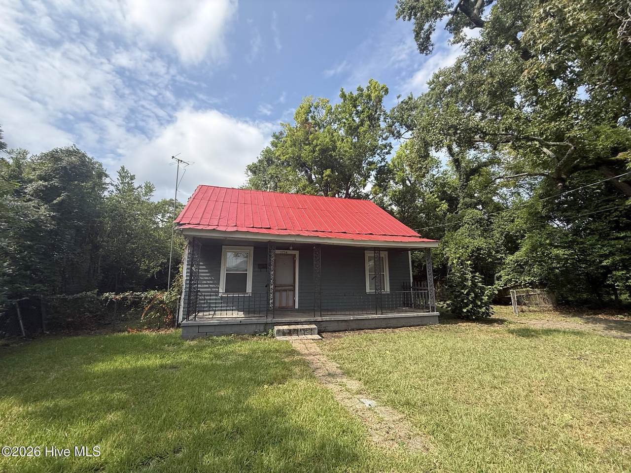 1714 Walker Street - Photo 1