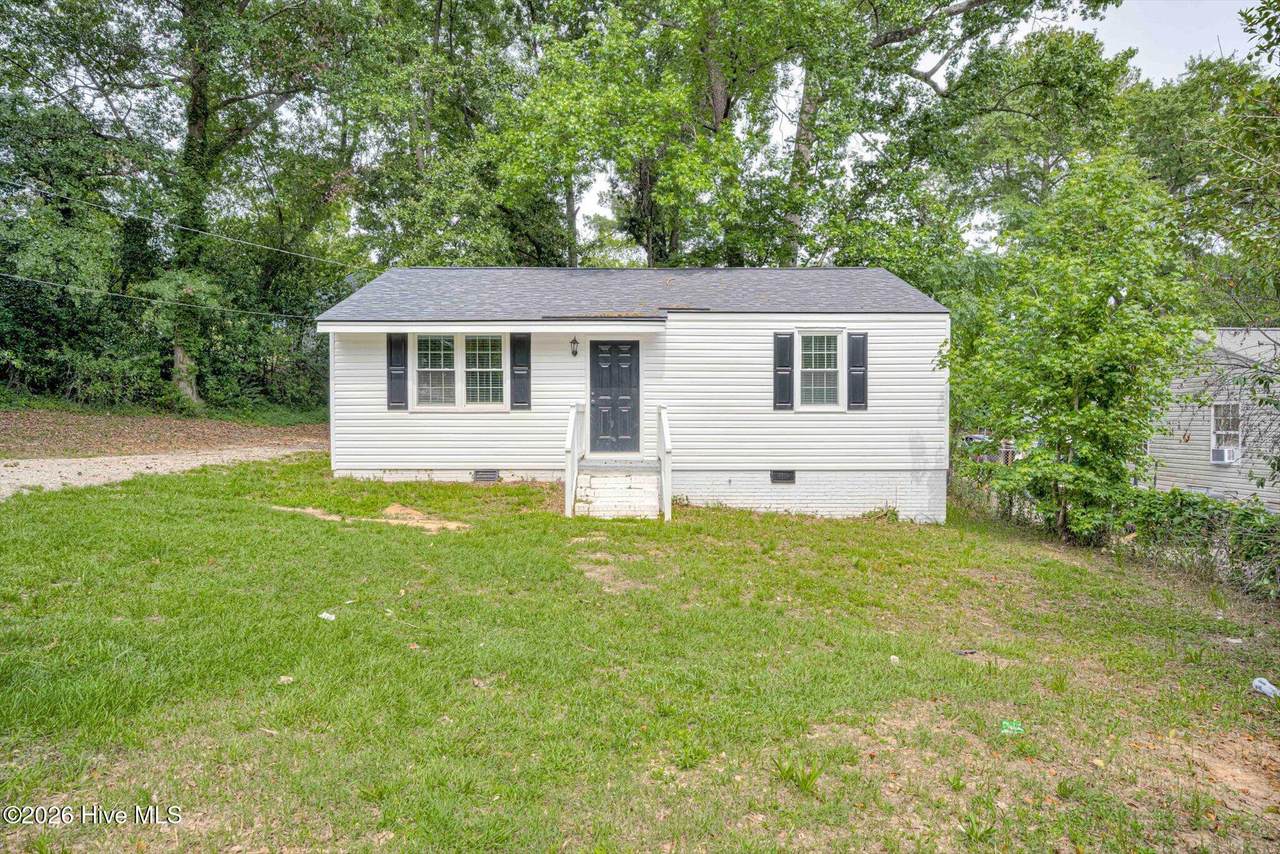 901 Yardley Drive - Photo 1