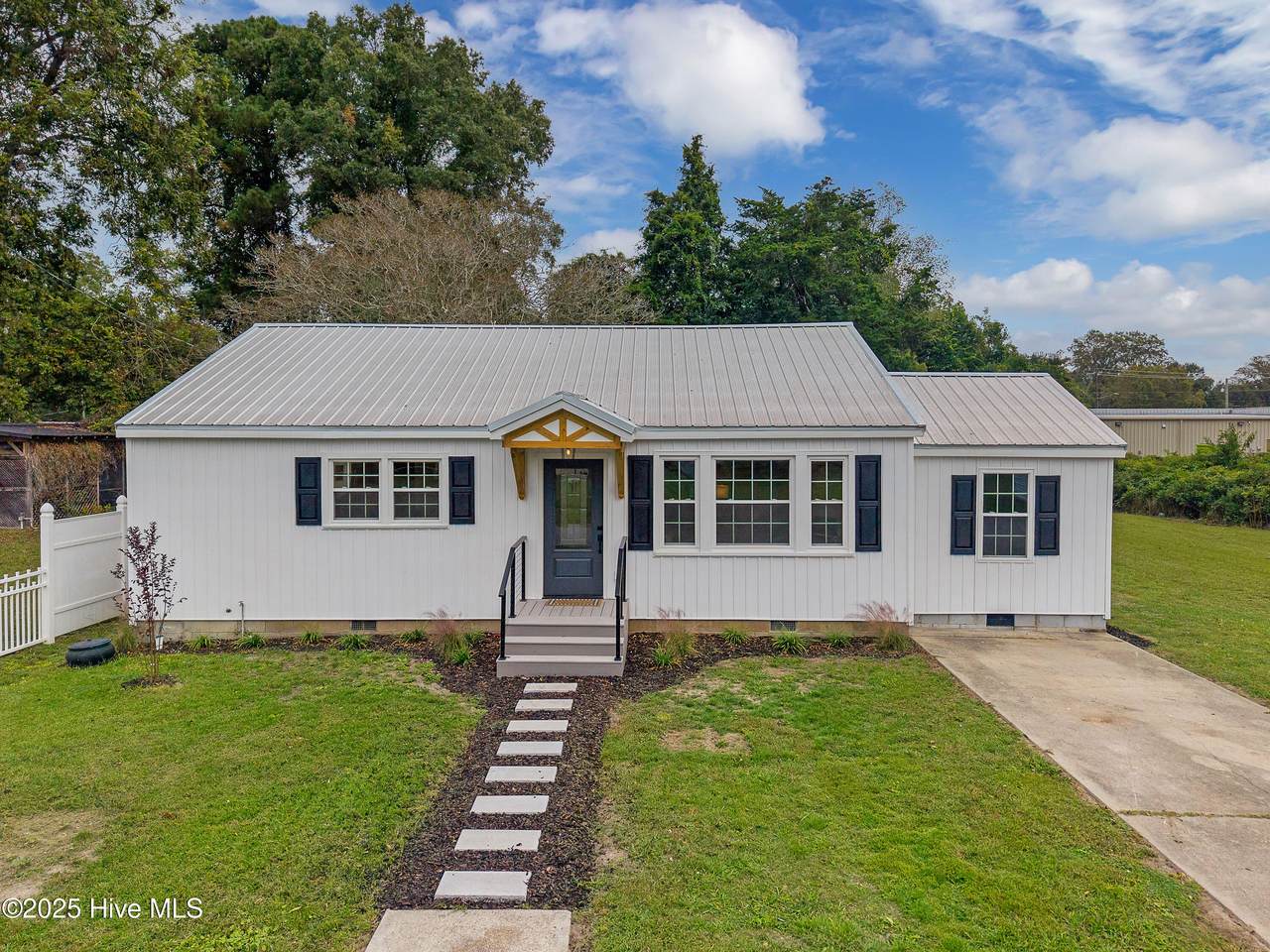 313 First Avenue - Photo 1