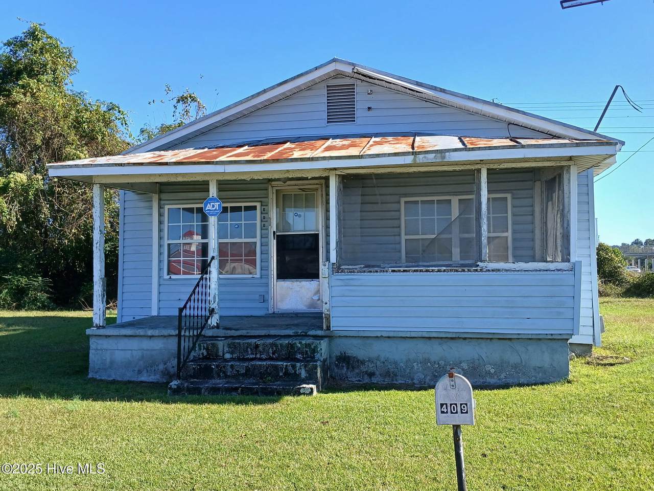 409 Plum Street - Photo 1