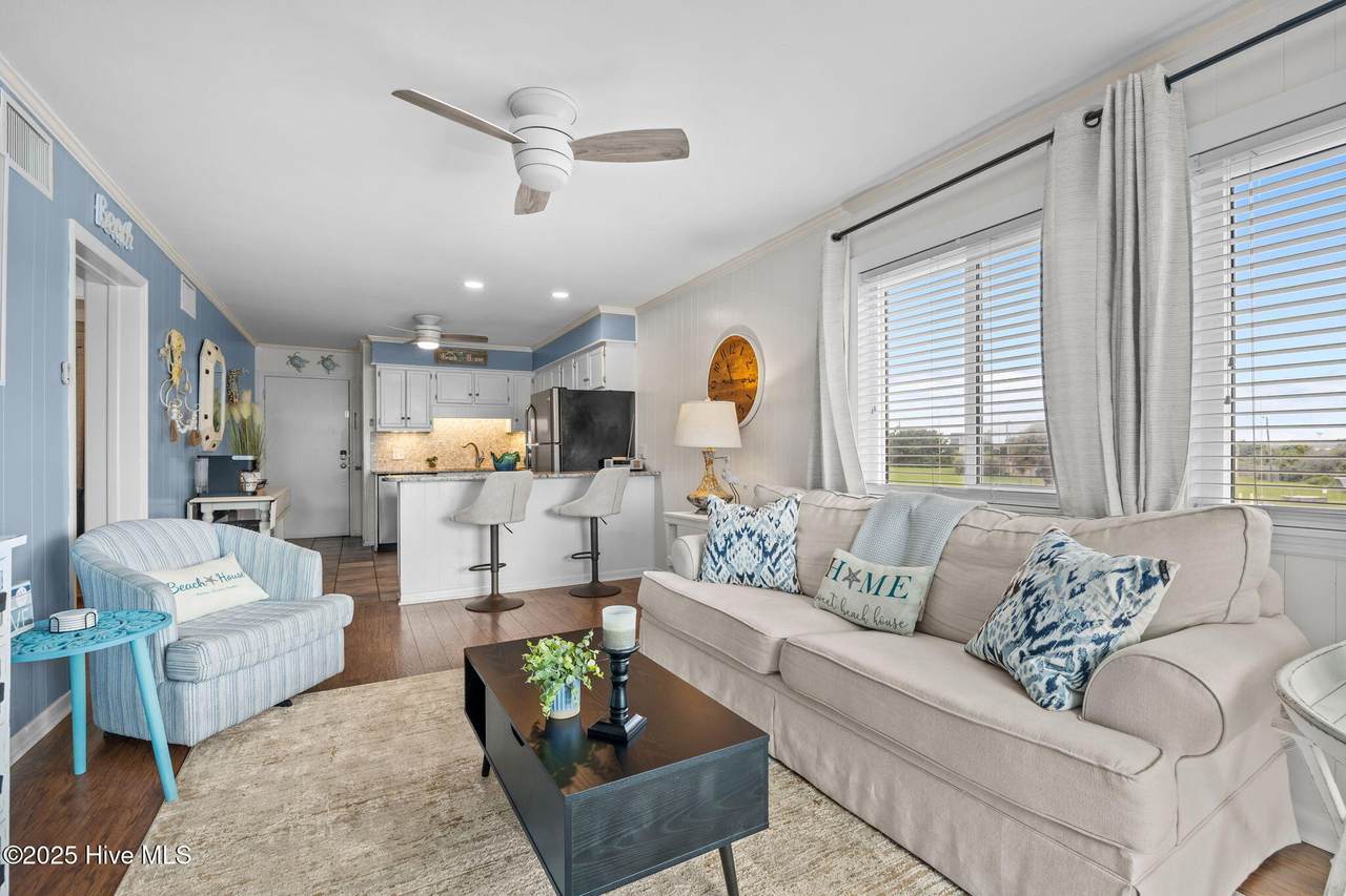 301 Commerce Way - Photo 1