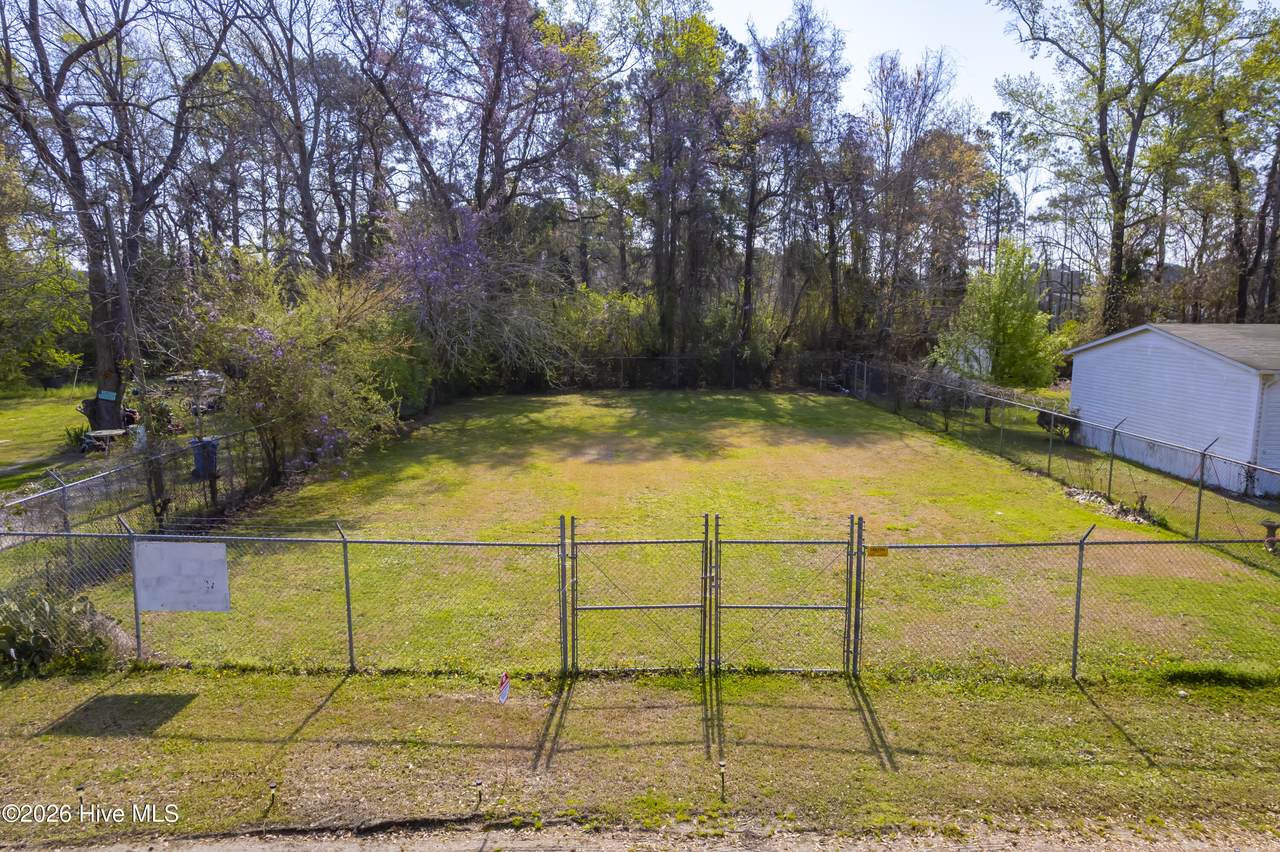 22 & 23 Midyette Street - Photo 1