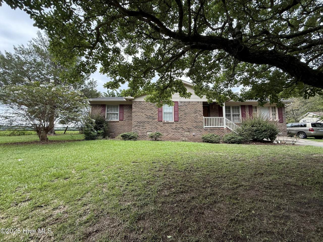 225 Tip Toe Road - Photo 1