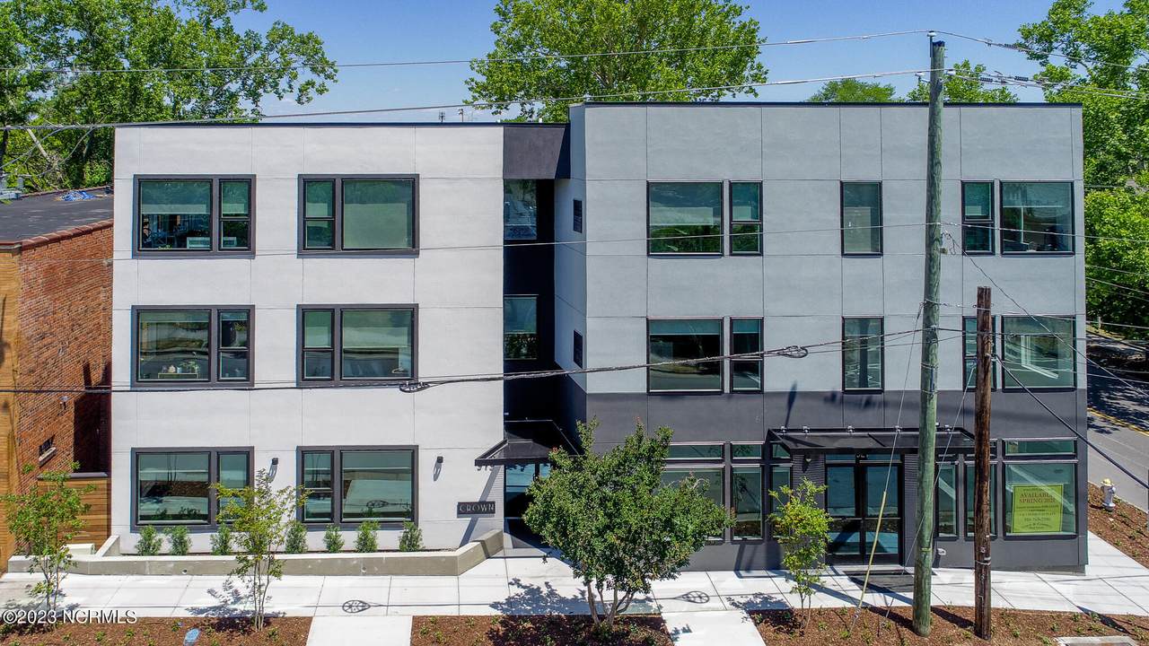 919 Castle Street - Photo 1
